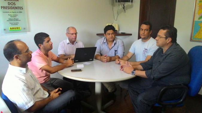 Reunião na Amurc com lideranças do município de Itajuípe, da Amurc, CDS-LS, Colegiado Territorial e do Setaf