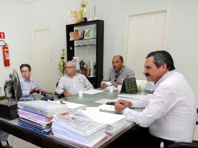 Prefeito de Itabuna, Claudevane Leite, se reuniu com diretoria da Emasa - Foto Lucas França