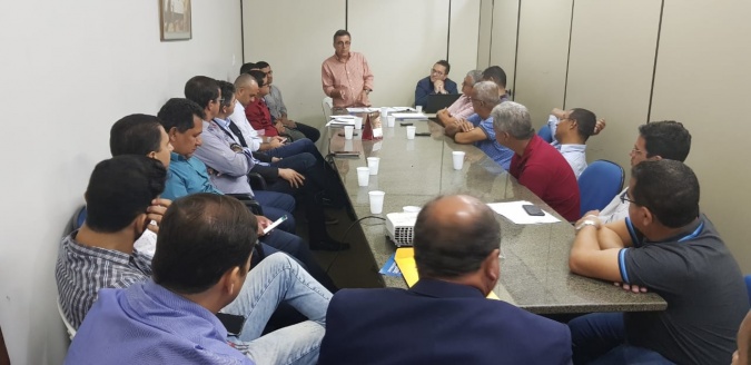 reuniao-do-consorcio-de-saude-com-os-prefeitos-da-amurc-foto-ascom-amurc-1